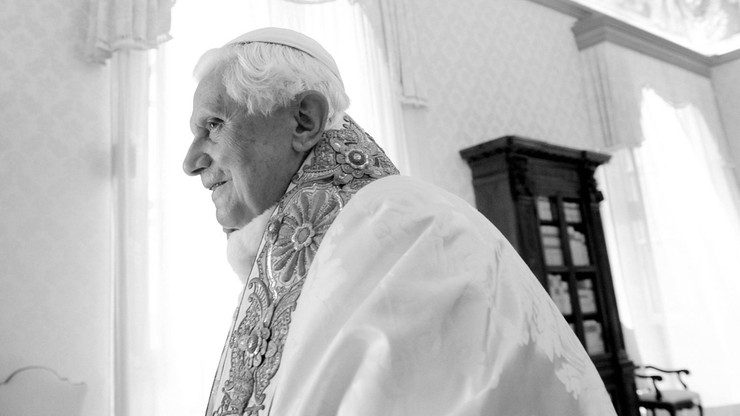 Światowi przywódcy żegnają Benedykta XVI
