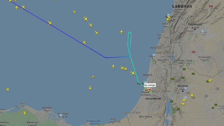 Awaryjne lądowanie w Tel Awiwie. Na pokładzie samolotu 152 osoby i załoga