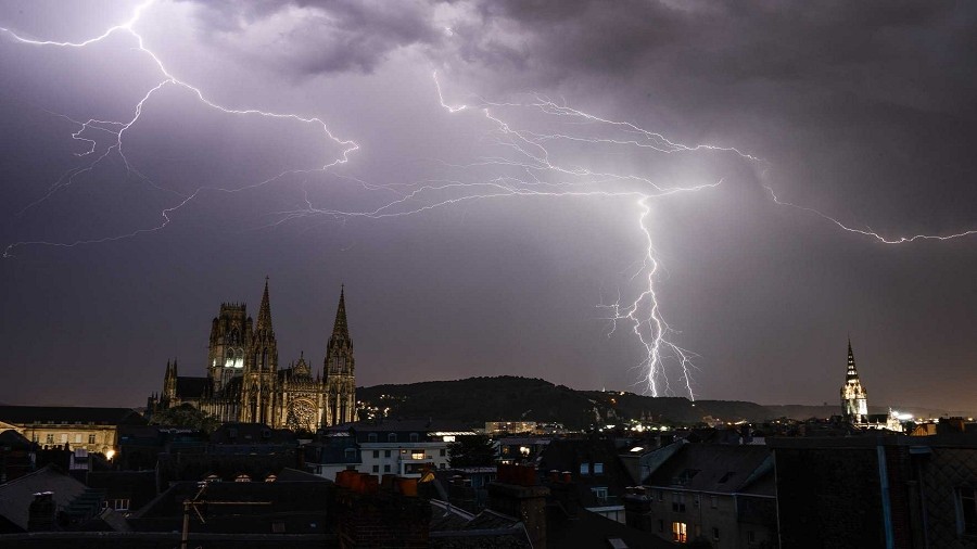 Fot. Facebook / Severe Weather Europe / Le Nuage Normand.