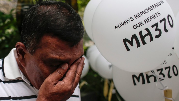 Rodziny pasażerów zaginionego lotu boeinga linii Malaysia Airlines złożyły pozew