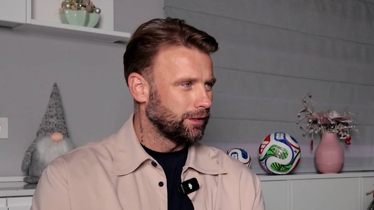 Artur Boruc, były reprezentant Polski, udziela wywiadu.