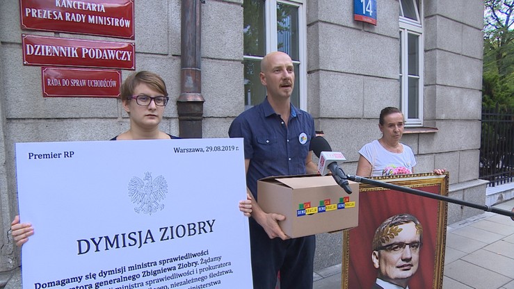 Zebrali 16 tys. podpisów za dymisją Ziobry. "To tylko część wśród wszystkich oburzonych osób"