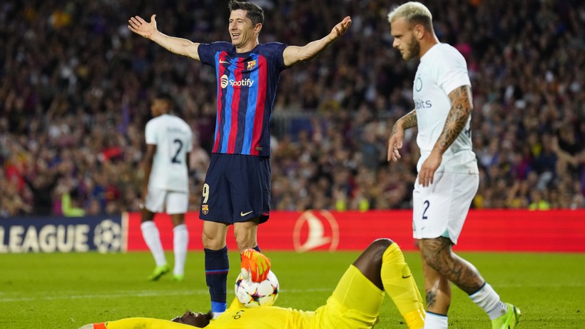 Liga Mistrzów: Dwa gole Lewandowskiego. Wielkie emocje i podział punktów na Camp Nou