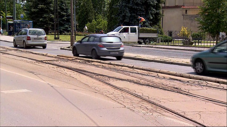 Kraków: Specjalny licznik mierzy wybrzuszenia torów tramwajowych. Miasto naprawia trakcje