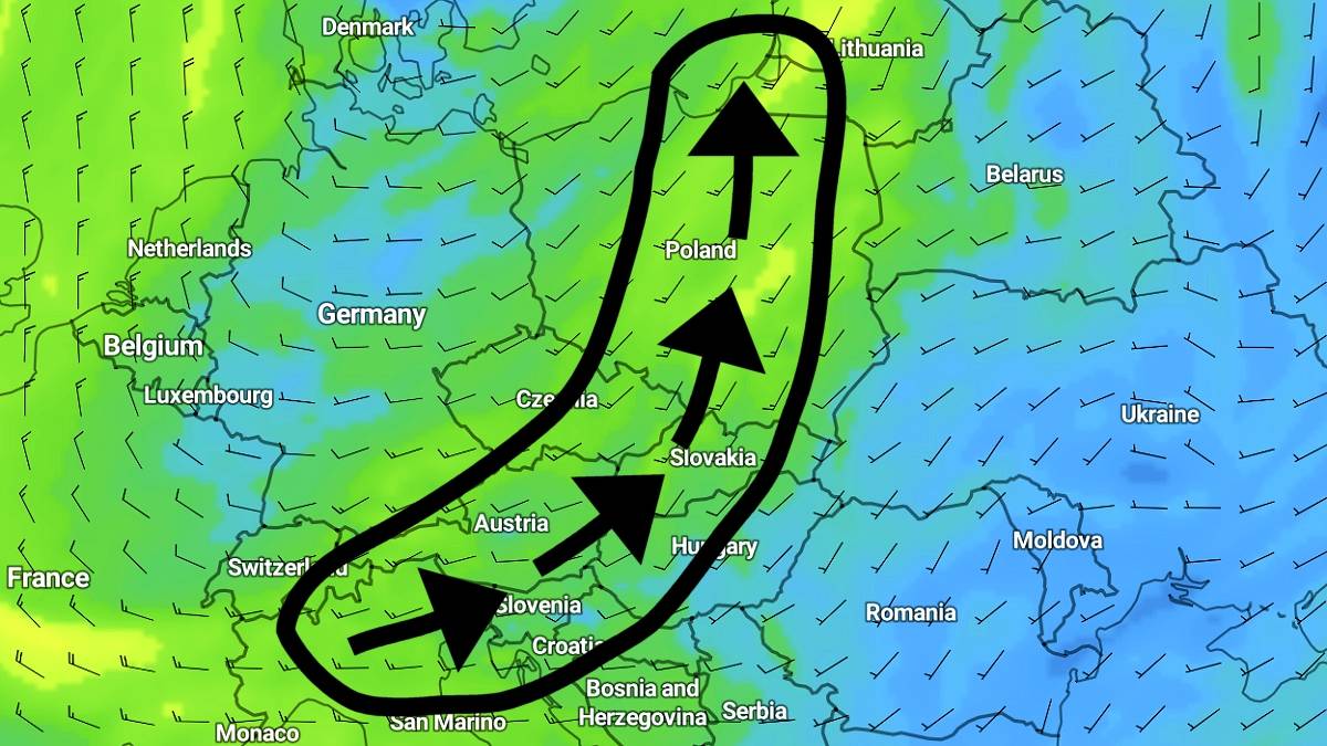 Burzowe chmury dotrą nad Polskę z południa. Fot. imweather.com