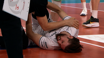 Koszmar Bednorza! Został zniesiony z boiska