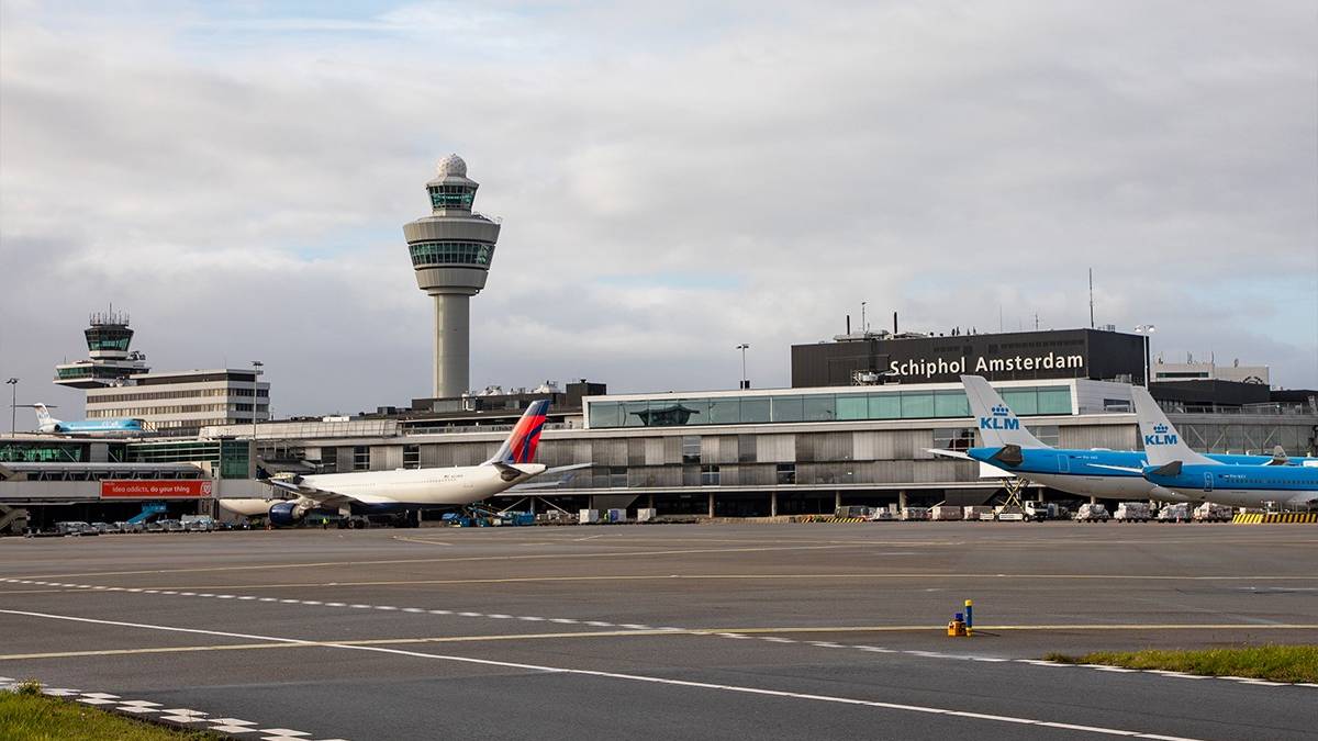 Tragiczny wypadek na lotnisku w Amsterdamie. Człowiek wpadł do silnika samolotu