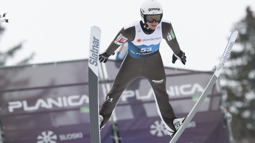 Koszmarny upadek słynnego skoczka w Planicy. Runął na 70. metr