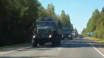 Rosyjskie media: ciężarówki jadą w stronę Białorusi [WIDEO]