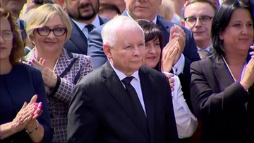 Tarnów. Jarosław Kaczyński odsłonił pomnik Lech Kaczyńskiego