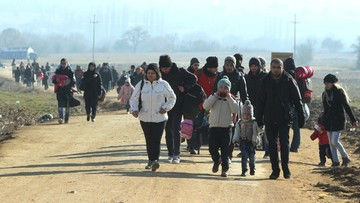 Bułgaria: 109 nielegalnych imigrantów porzuconych na autostradzie