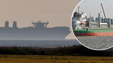 "Statek arsenał". Nietypowa konstrukcja na chińskim kontenerowcu