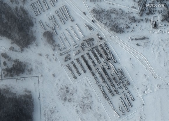 Rosyjski arsenał wojskowy w miejscowości Klimowo przy granicy rosyjsko-ukraińskiej