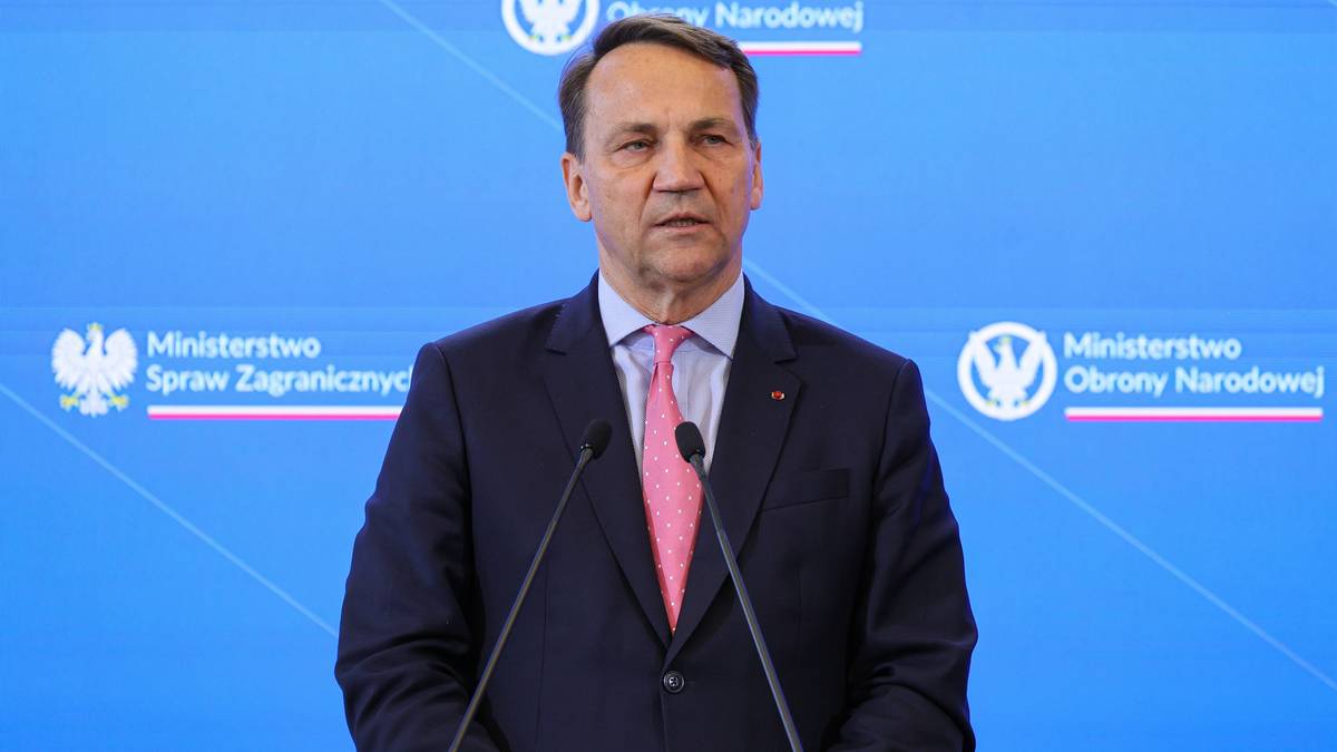 Radosław Sikorski w CNN o możliwych prowokacjach Rosji. "Musimy być na to przygotowani"