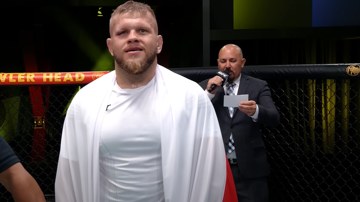 Polak przyjął wyzwanie z krótkim wyprzedzeniem! Wystąpi na hitowej gali UFC