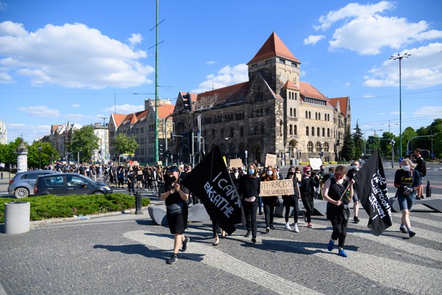 Marsz pamięci George'a Floyda w Poznaniu