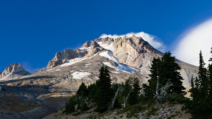 Uratowano alpinistów, którzy utknęli na Mount Hood