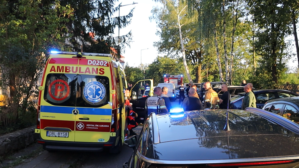 Bolslavek.  Un policía recibió un disparo durante la intervención