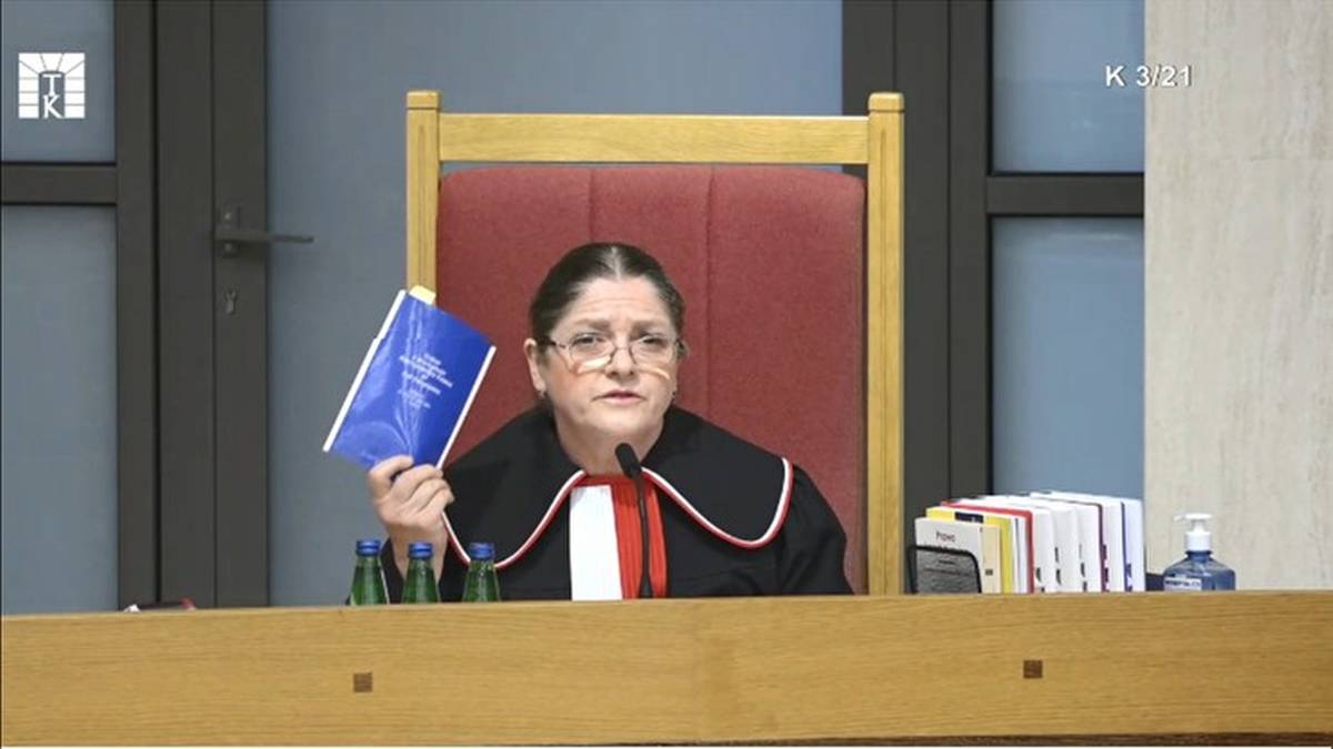 Krystyna Pawłowicz przechodzi w stan spoczynku. Pisze o "aktach nienawiści"