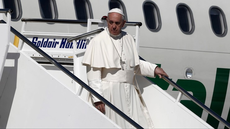 Papież z wizytą na Lesbos. "Lecimy na spotkanie największej katastrofy po drugiej wojnie światowej"