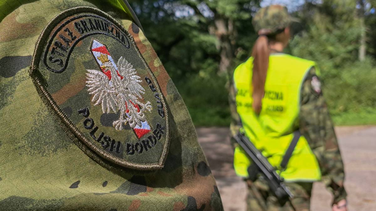 Przewoził w chłodni 35 cudzoziemców. Akcja Straży Granicznej