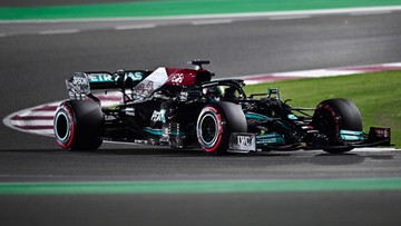 GP Kataru: Hamilton najszybszy! Brytyjczyk goni Verstappena