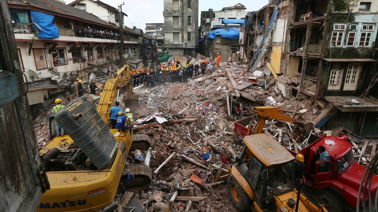 Wzrósł bilans ofiar zawalenia się domu w Bombaju. Zginęły 33 osoby