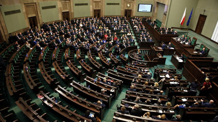 Sejm zmienił swój regulamin. Opozycja protestowała
