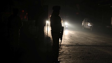 Służby omyłkowo otworzyły ogień do grupy cywilów. Nie żyje 13 osób