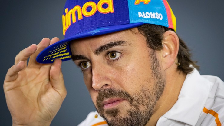 Formuła 1: Fernando Alonso po operacji. Ma złamaną szczękę