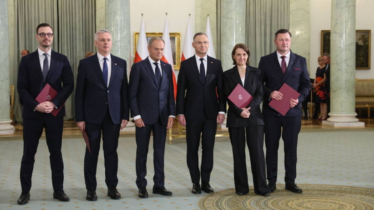 Rekonstrukcja rządu Donalda Tuska. W Pałacu Prezydenckim zaprzysiężono nowych ministrów
