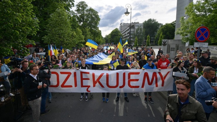 Marsz Wdzięczności dla Polaków. Ukraińcy przeszli ulicami Warszawy