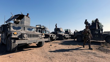 Wspierane przez USA siły syryjskie rozpoczynają operację odbicia bastionu IS
