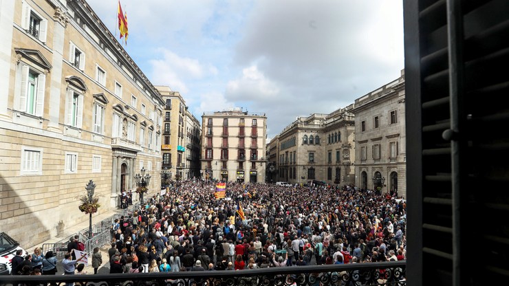 Prokuratura chce aresztowania byłych ministrów Katalonii. Na ulicach manifestacje