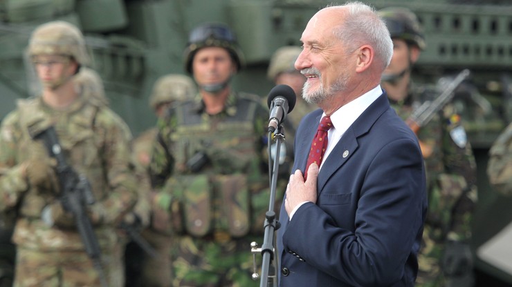 Macierewicz: Polska jest gotowa do rozmów z USA na temat zaangażowania w Afganistanie