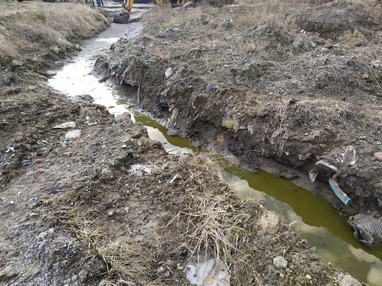 Zamiast utylizować toksyczne odpady, zakopali je w dwóch żwirowniach w Wielkopolsce