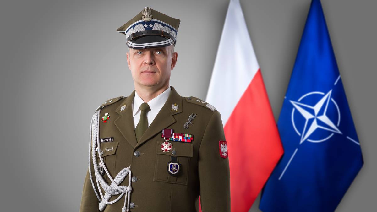 Szef Kancelarii Prezydenta RP Zbigniew Bogucki w mundurze wojskowym.