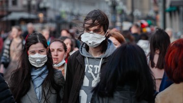 Obawy związane z pandemią. Polacy na trzecim miejscu na świecie