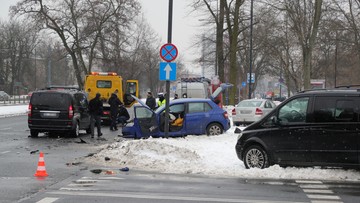Wypadek samochodu SOP w Warszawie. Trzy osoby trafiły do szpitala