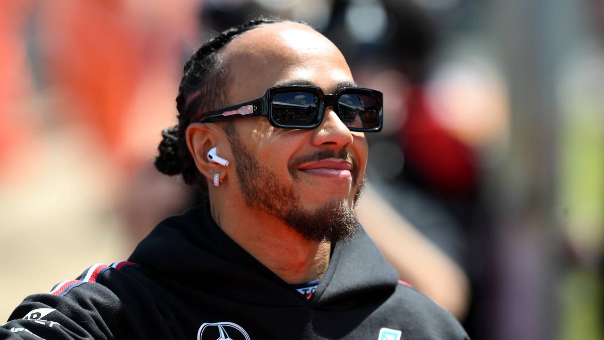 Zrobił to! Lewis Hamilton najlepszy przed własną publicznością