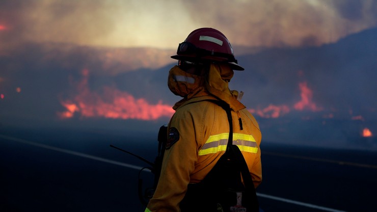 Kalifornia w ogniu. Ponad 82 tysiące osób z nakazem ewakuacji