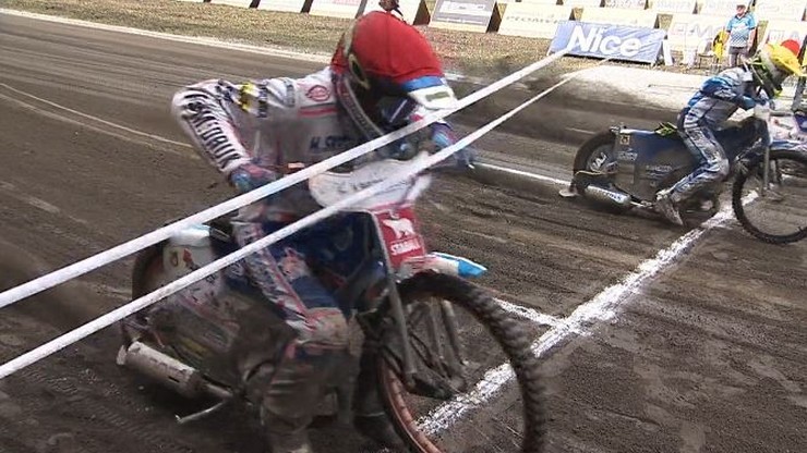 To mogło się źle skończyć. Żużlowiec Orła Łódź ofiarą... awarii taśmy