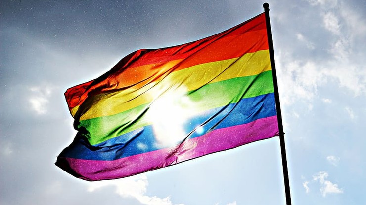 Polska bez tęczowych naklejek na Facebooku. "W kraju społeczności LGBTQ+ są zagrożone"