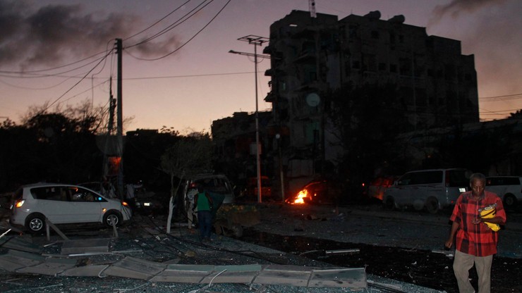 Zamach na hotel w Mogadiszu. Posłowie wśród ofiar