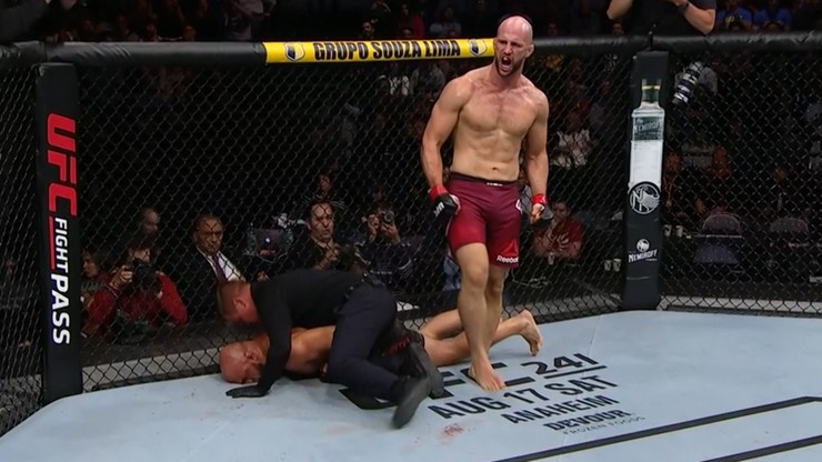 UFC w Montevideo: Były pretendent brutalnie znokautował rywala i wyzwał Błachowicza