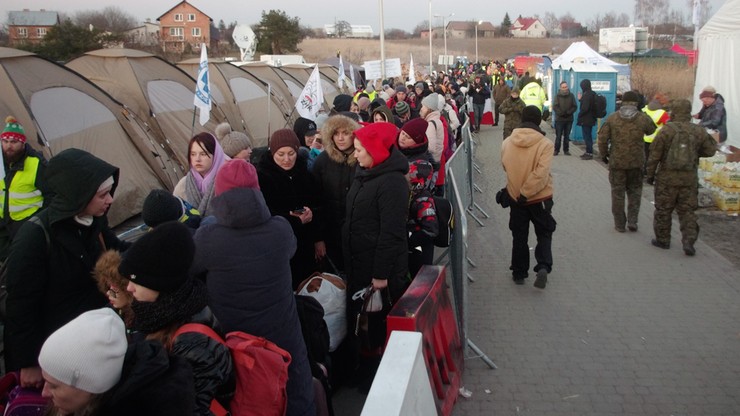 Wojna w Ukrainie. Blisko 2,1 miliona uchodźców wjechało do Polski od 24 lutego