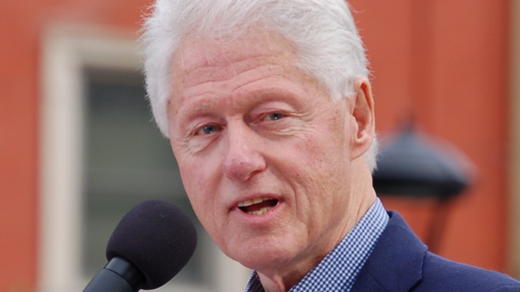 Clinton: romans z Monicą Lewinsky był sposobem "radzenia sobie z niepokojami"