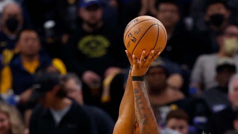 NBA: Obrońcy tytułu Golden State Warriors przerwali złą passę