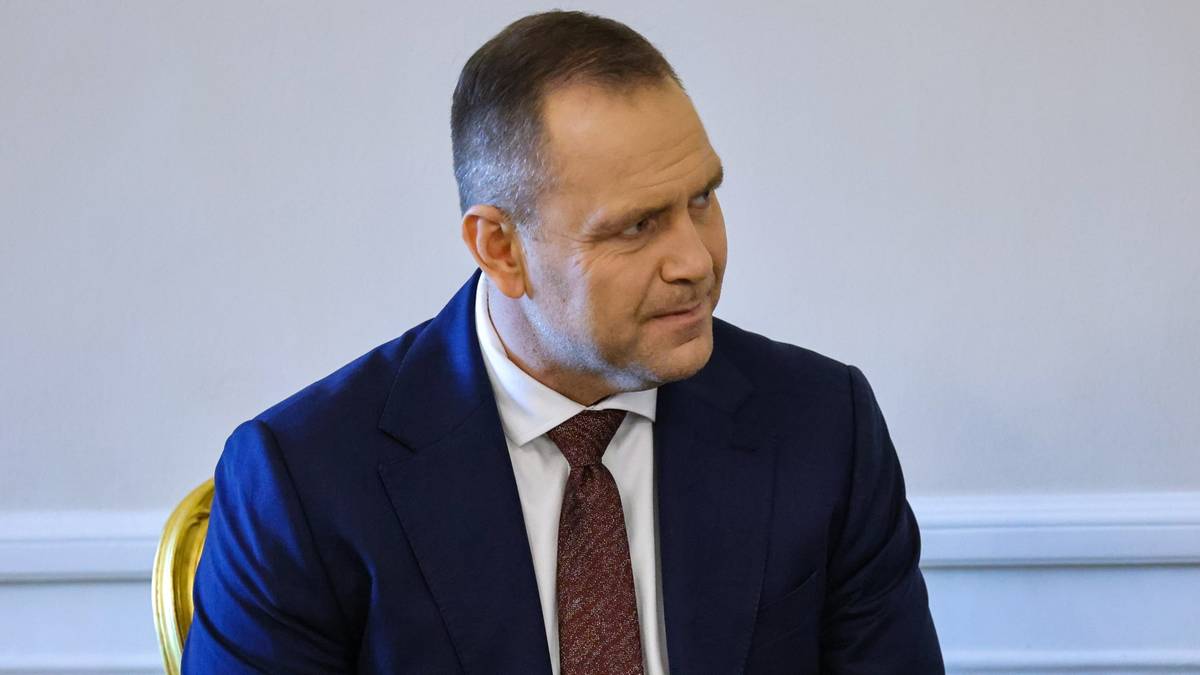 Odtajnienie aneksu do raportu o likwidacji WSI. Nowy ruch Nawrockiego