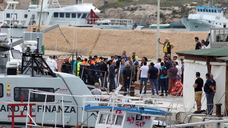 Ciała 13 kobiet znaleziono po katastrofie łodzi z migrantami